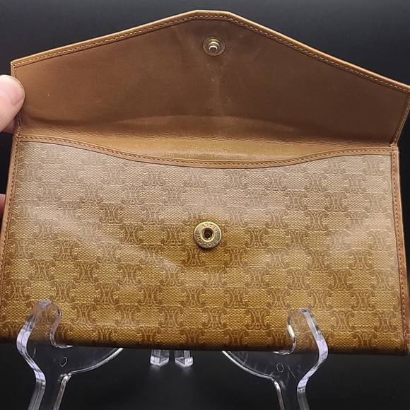 Celine bifold - Picture 6 of 16